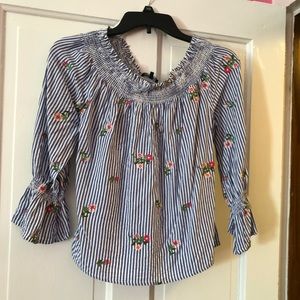 Women’s miss me top size small